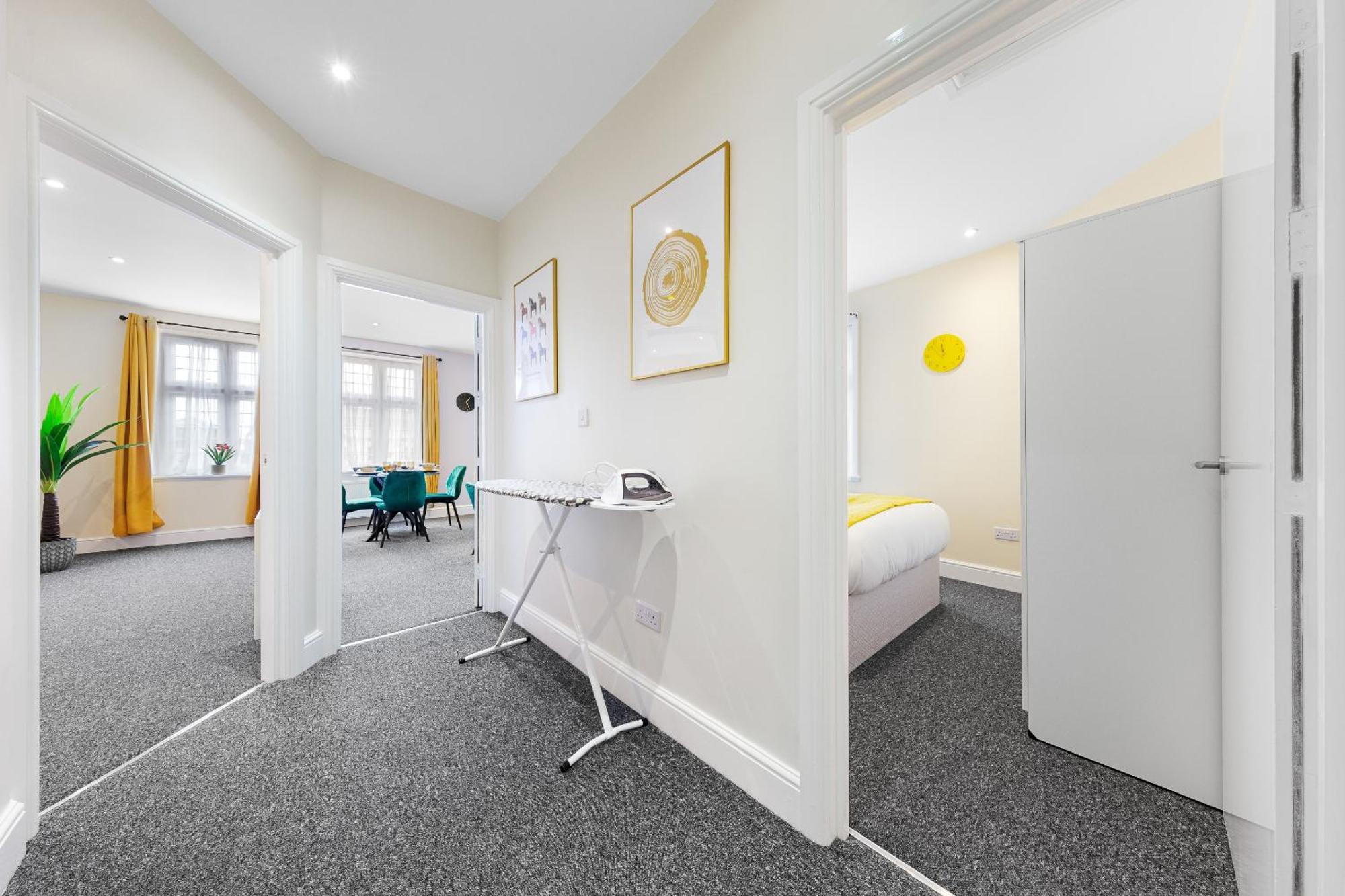Elegant 2Br London Hideaway- King Bed, Sleeps 6 - Parking- Instant Book- 20 Percent Off Limited Time! Barnet Exterior foto